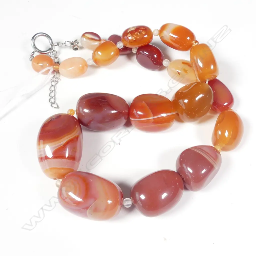 BANDED AGATE BEAD NECKLACE Image 1++