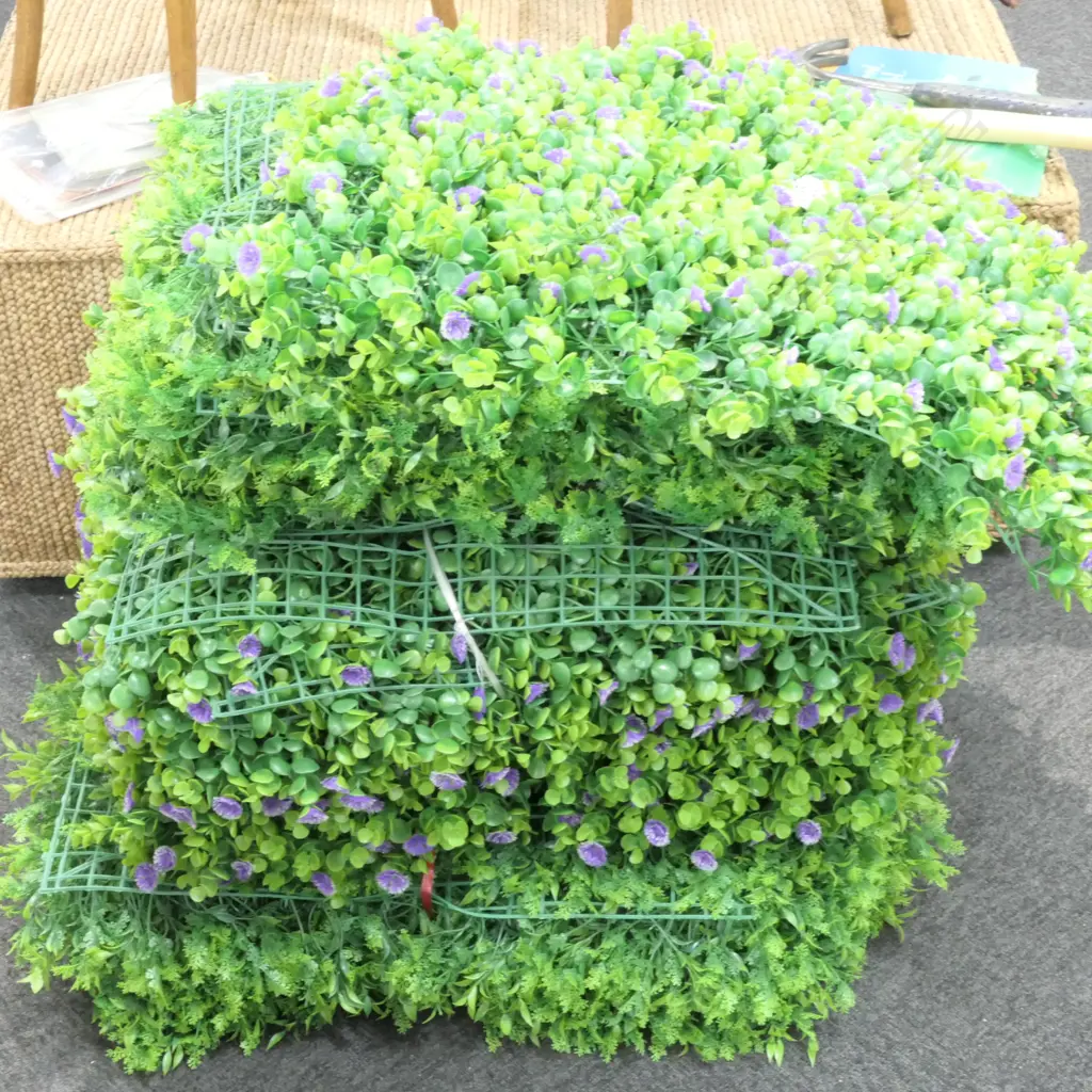 3 BUNDLES PLASTIC PLANT SCREENING SOME FLOWERING Image 1++