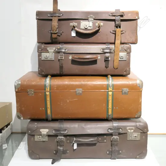 4 VINTAGE SUITCASES L 700 MM