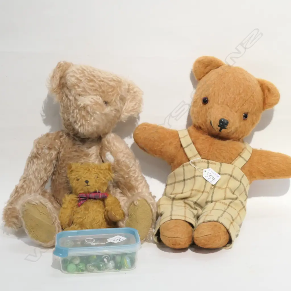 3 VINTAGE TEDDY BEARS AND  MARBLES Image 1++