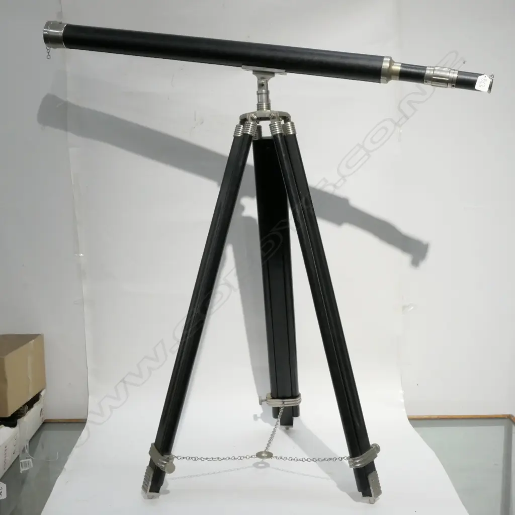 NICKEL & BLACK JAPANNED TELESCOPE ON TRIPOD STAND Image 1++