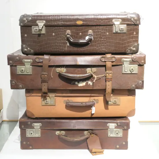 4 VINTAGE SUITCASES L 700 MM