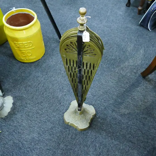VICTORIAN FOLDING FAN FIRE SCREEN H. 730 MM