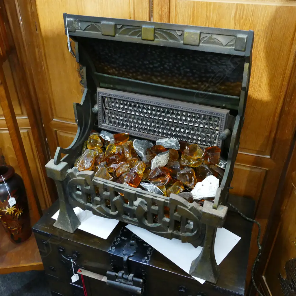 VINTAGE HEATER Image 1++