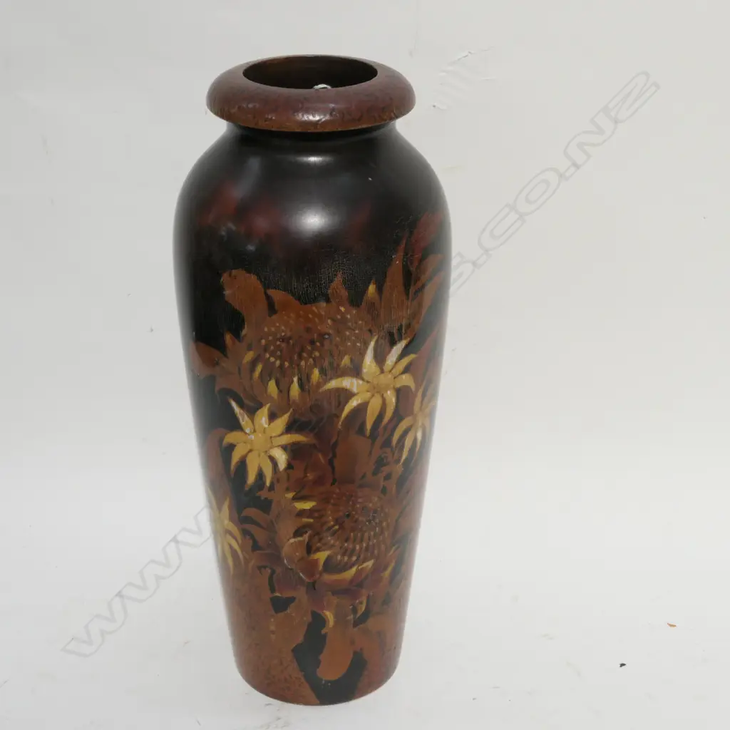 TALL WOODEN POKERWORK FLORAL VASE H. 350MM Image 1++