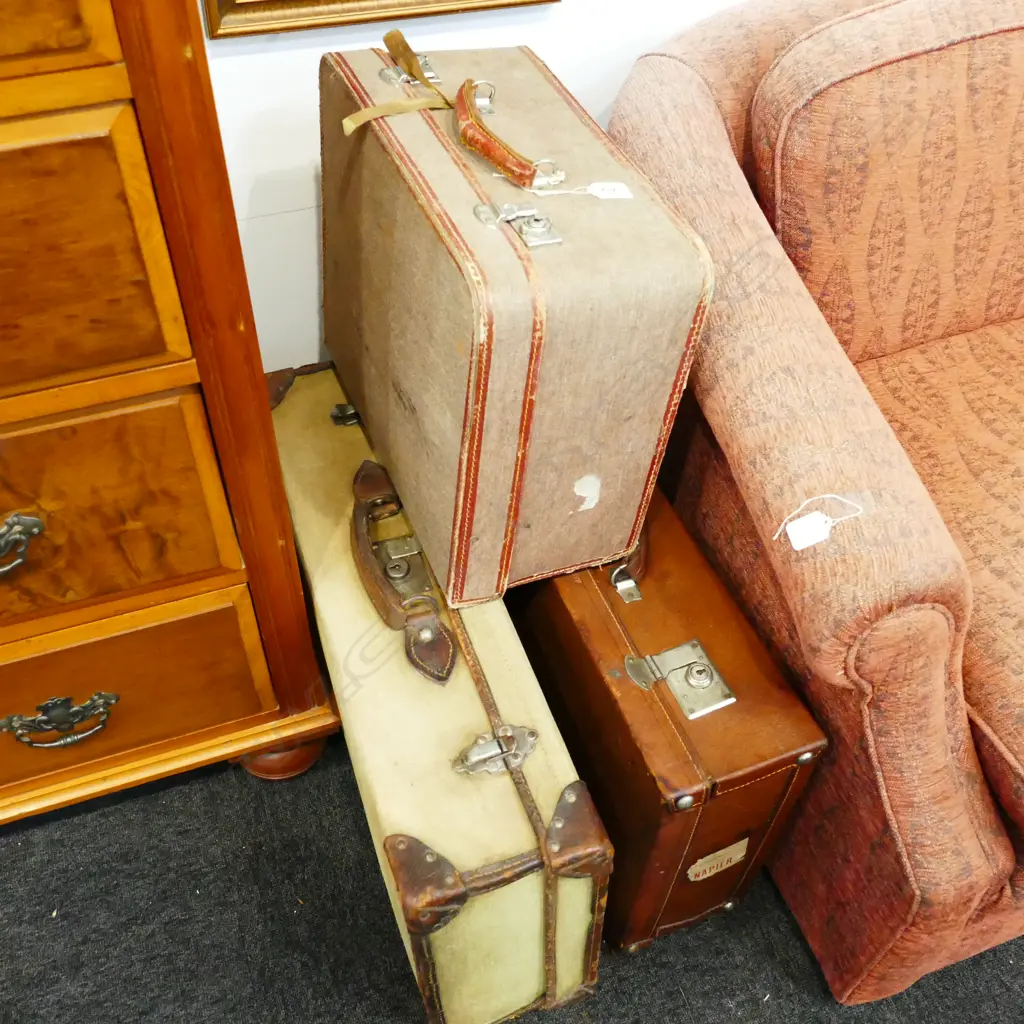 3 VINTAGE SUITCASES L 670 MM Image 1++