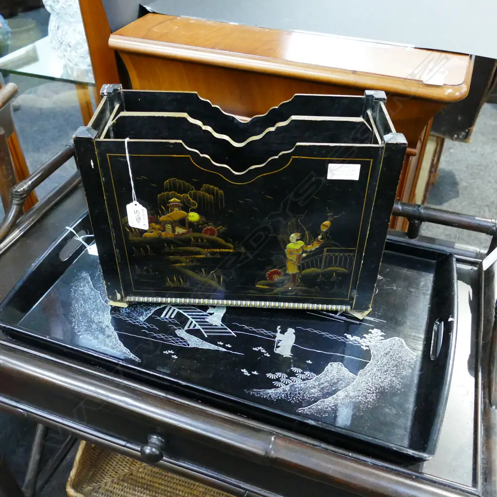 2 BLACK LACQUER CHINOISERIE PIECES Image 1++