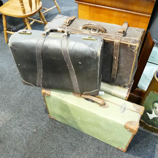 4 VINTAGE SUITCASES L 700 MM