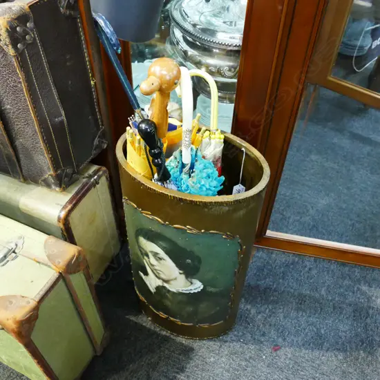 UMBRELLA STAND + VARIOUS UMBRELLAS