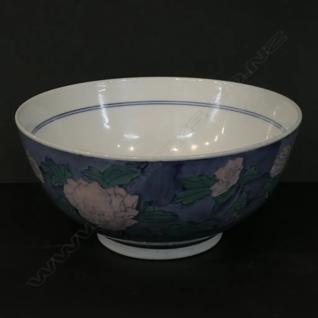 LARGE CHINESE BOWL 310 DIA Image 1++