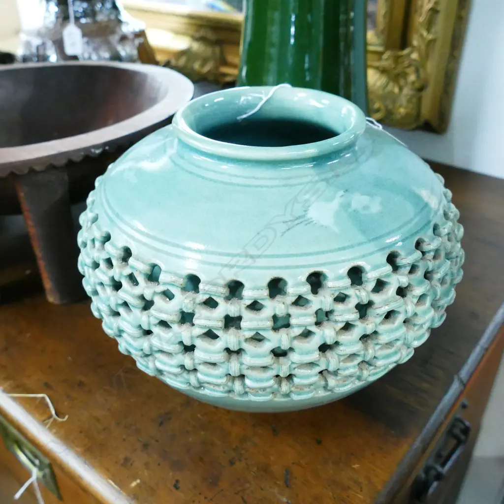 CHINESE CELADON GLAZE VASE H. 190MM Image 1++