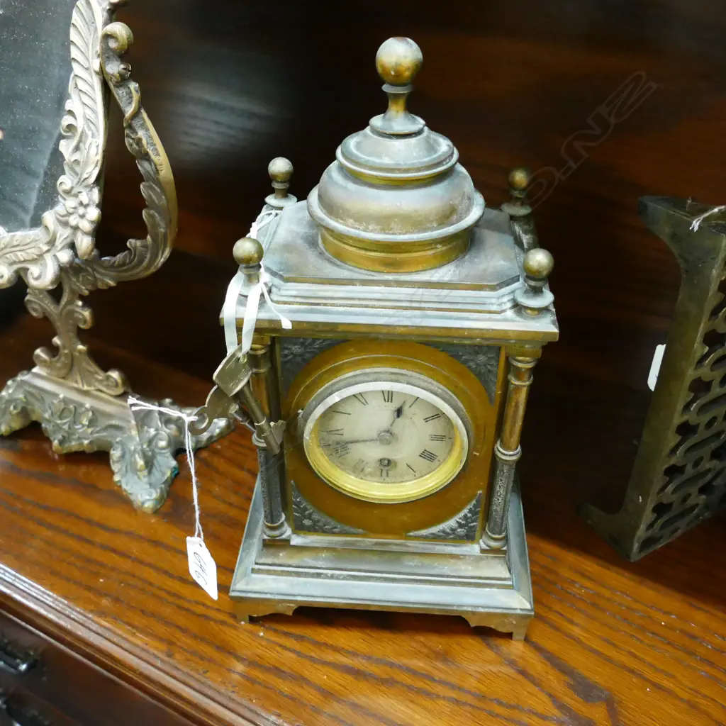 BRASS MANTLE CLOCK Image 1++
