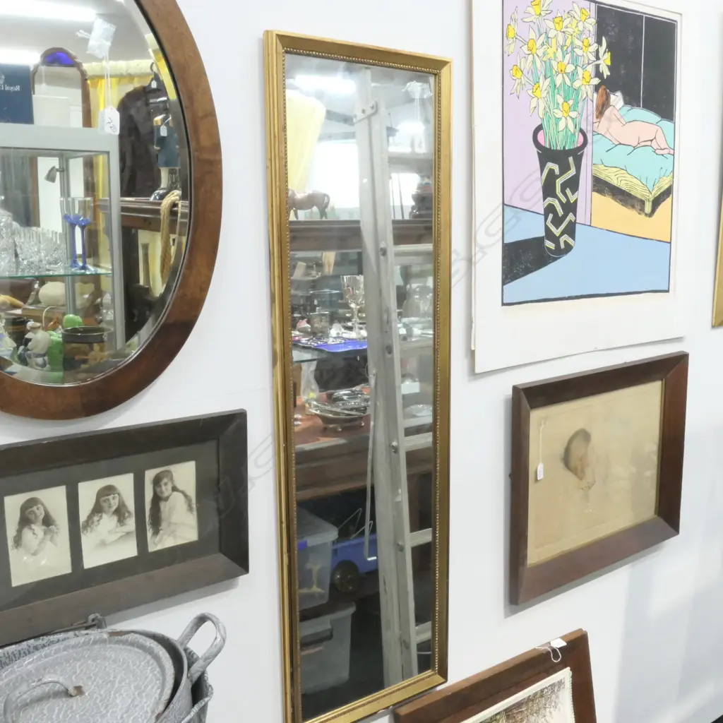 GILT FRAMED MIRROR Image 1++