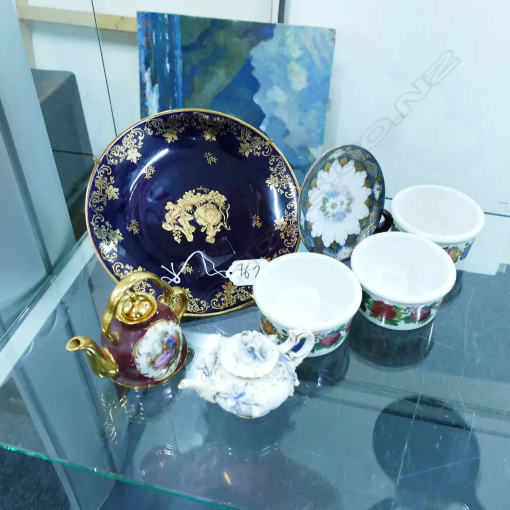 ASSORTED CHINA INCL. LIMOGES / PORTMEIRION Image 1++