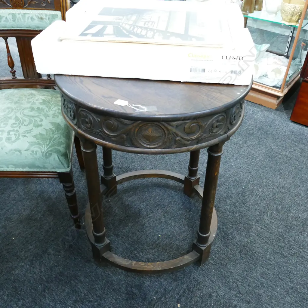 OAK CIRCULAR SIDE TABLE D 610 MM Image 1++