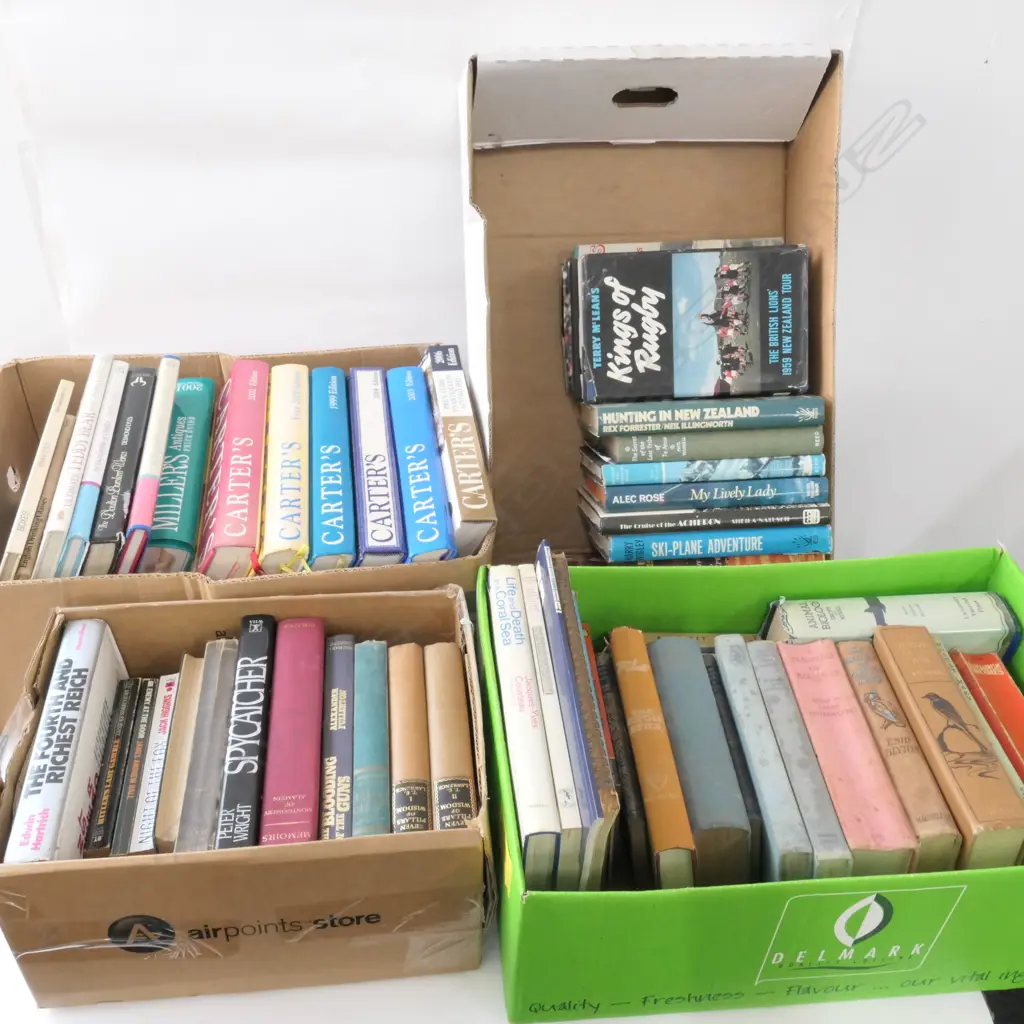 4 BOXES ASST BOOKS INCL. CARTERS PRICE GUIDES Image 1++