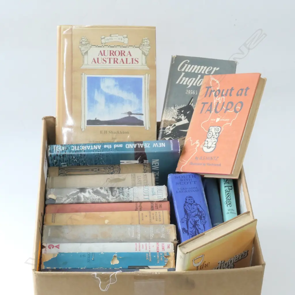 TWO BOXES NEW ZEALAND BOOKS - INCLUDING SCOTT / HILLARY ETC Image 1++