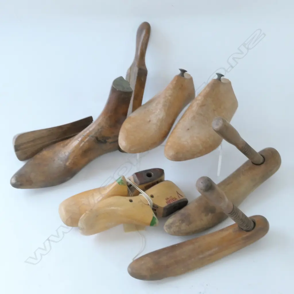 VINTAGE SHOE LASTS Image 1++