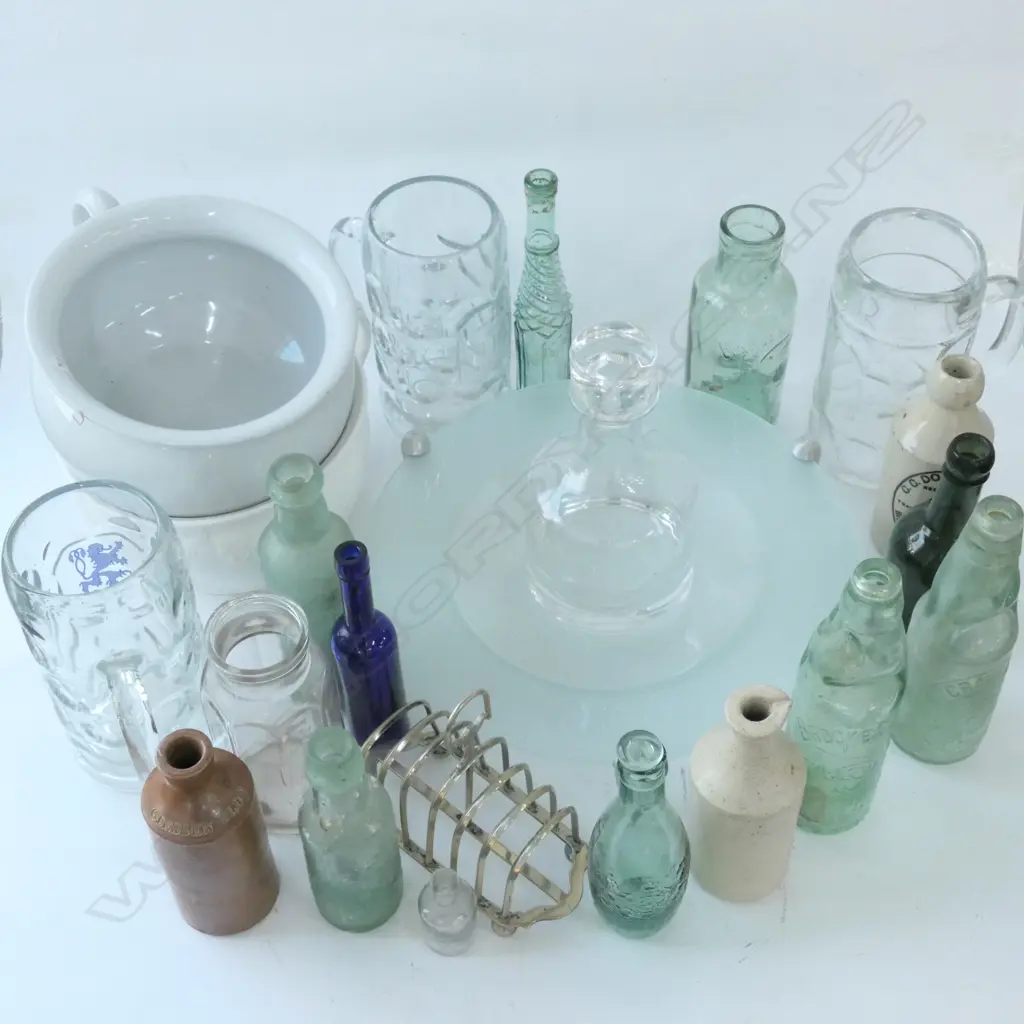 BOX LOT OF GLASSWARE, BOTTLES, TANKARDS, CHAMBER POTS Image 1++
