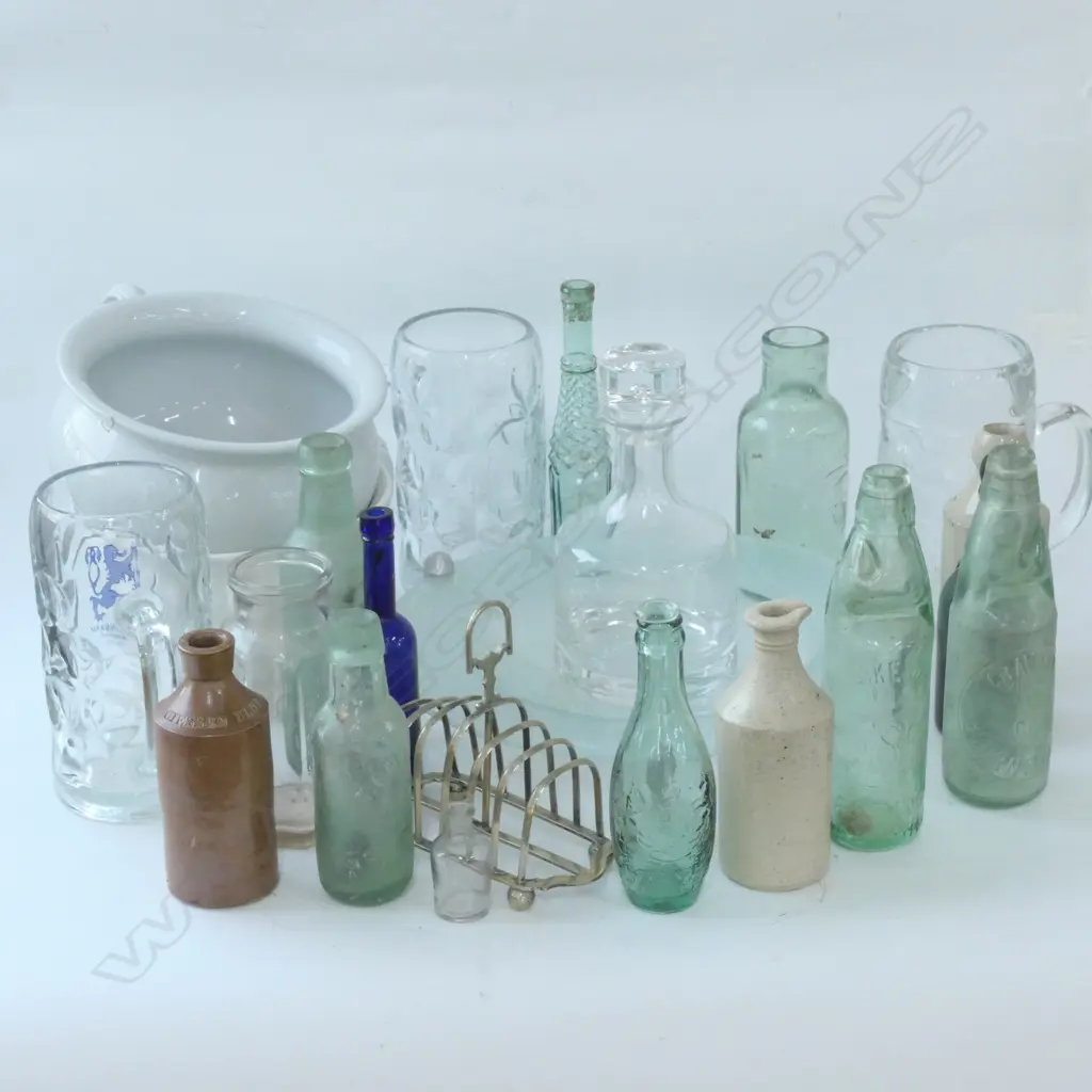 BOX LOT OF GLASSWARE, BOTTLES, TANKARDS, CHAMBER POTS Image 1++