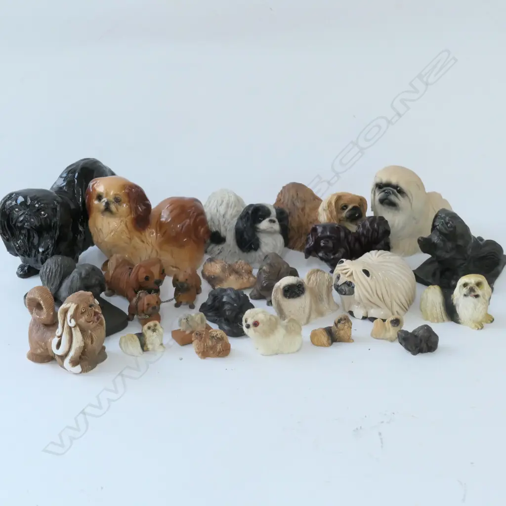 LOT ASST RESIN PEKINGESE DOGS Image 1++