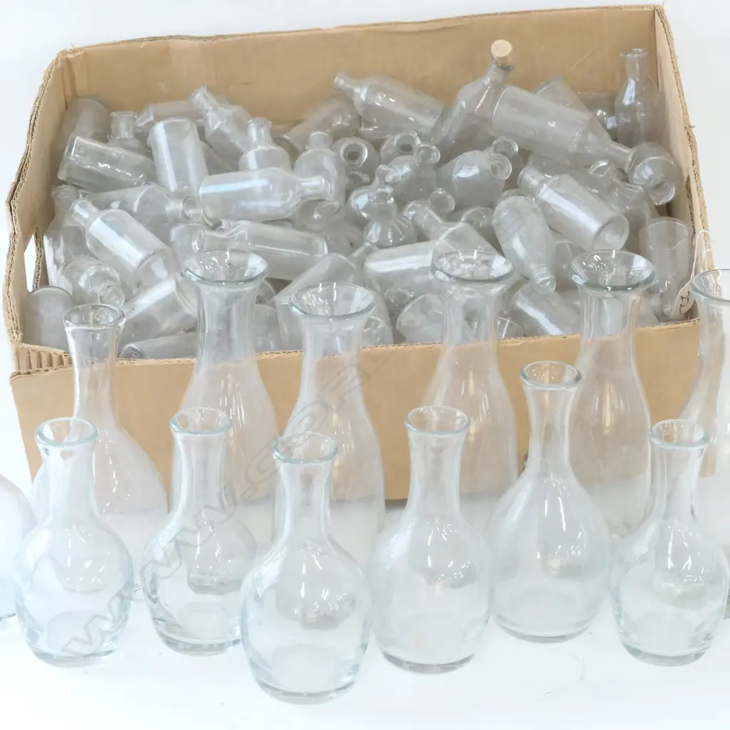 4 BOXES ASST BOTTLES + 2 CRATES CORKS Image 1++