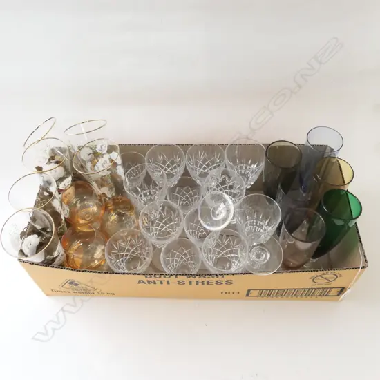 LOT ASST STEMMED CRYSTAL & GLASSWARE