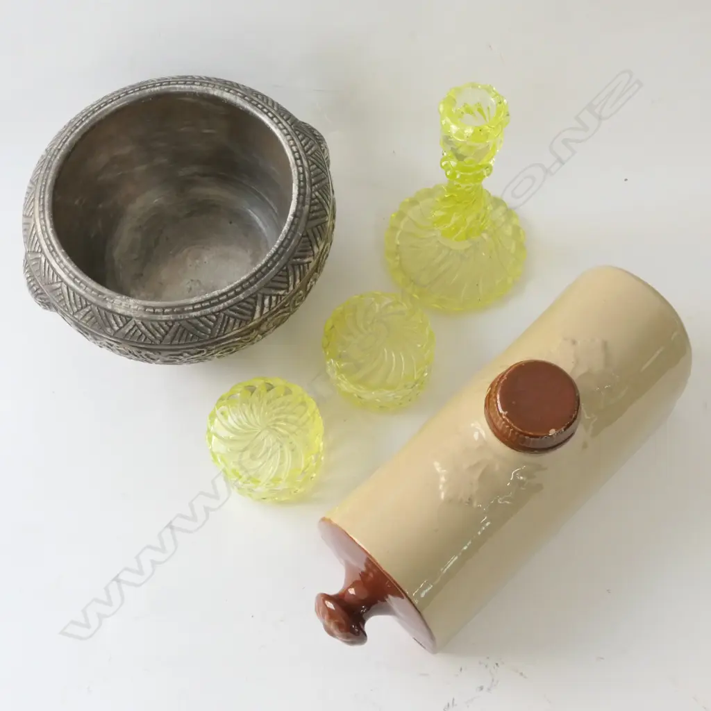 VICTORIAN BED WARMER BOTTLE, CHINESE BOWL AND 3 PIECES OF BACCARAT GLASS Image 1++