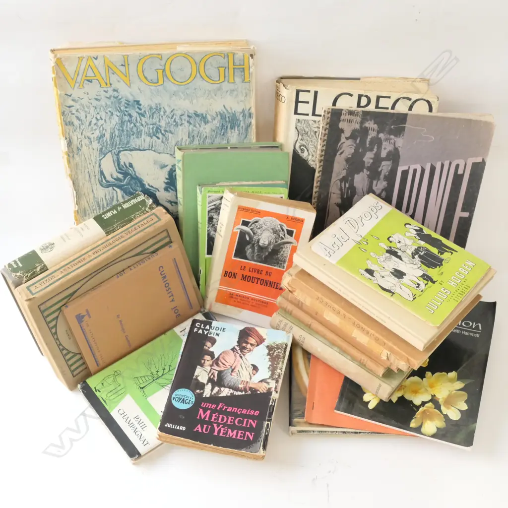 BOX VINTAGE BOOKS (21) ART PLANTS FRENCH ETC  Image 1++
