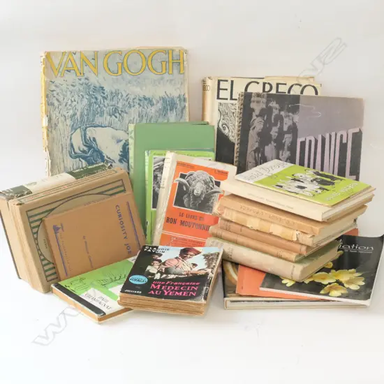 BOX VINTAGE BOOKS (21) ART PLANTS FRENCH ETC 