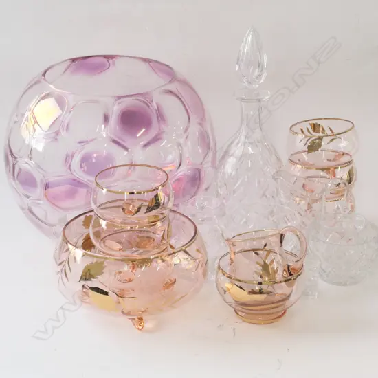 LOT ASST CRYSTAL + GLASSWARE INCL STUART
