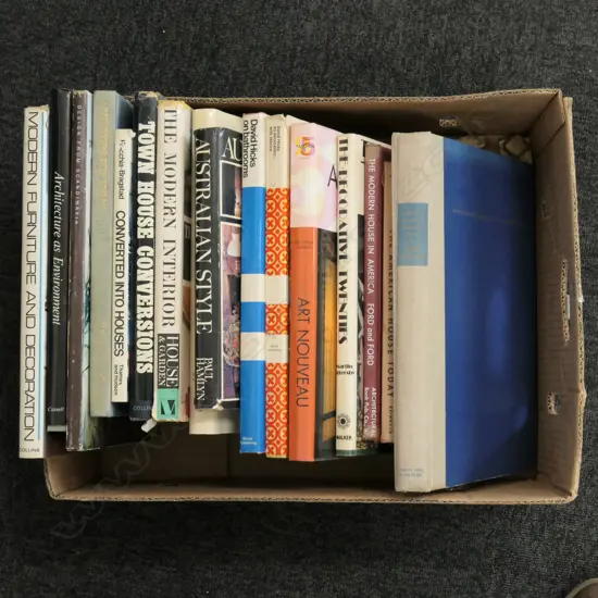 LOT ASST INTERIOR DESIGN BOOKS