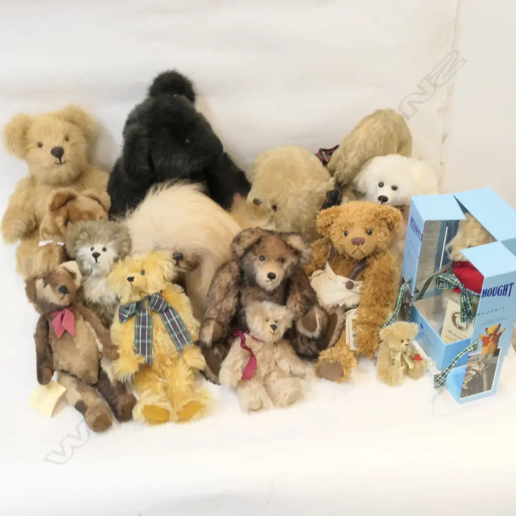BOX ASST TEDDYBEARS INCL. MERRY THOUGHT Image 1++