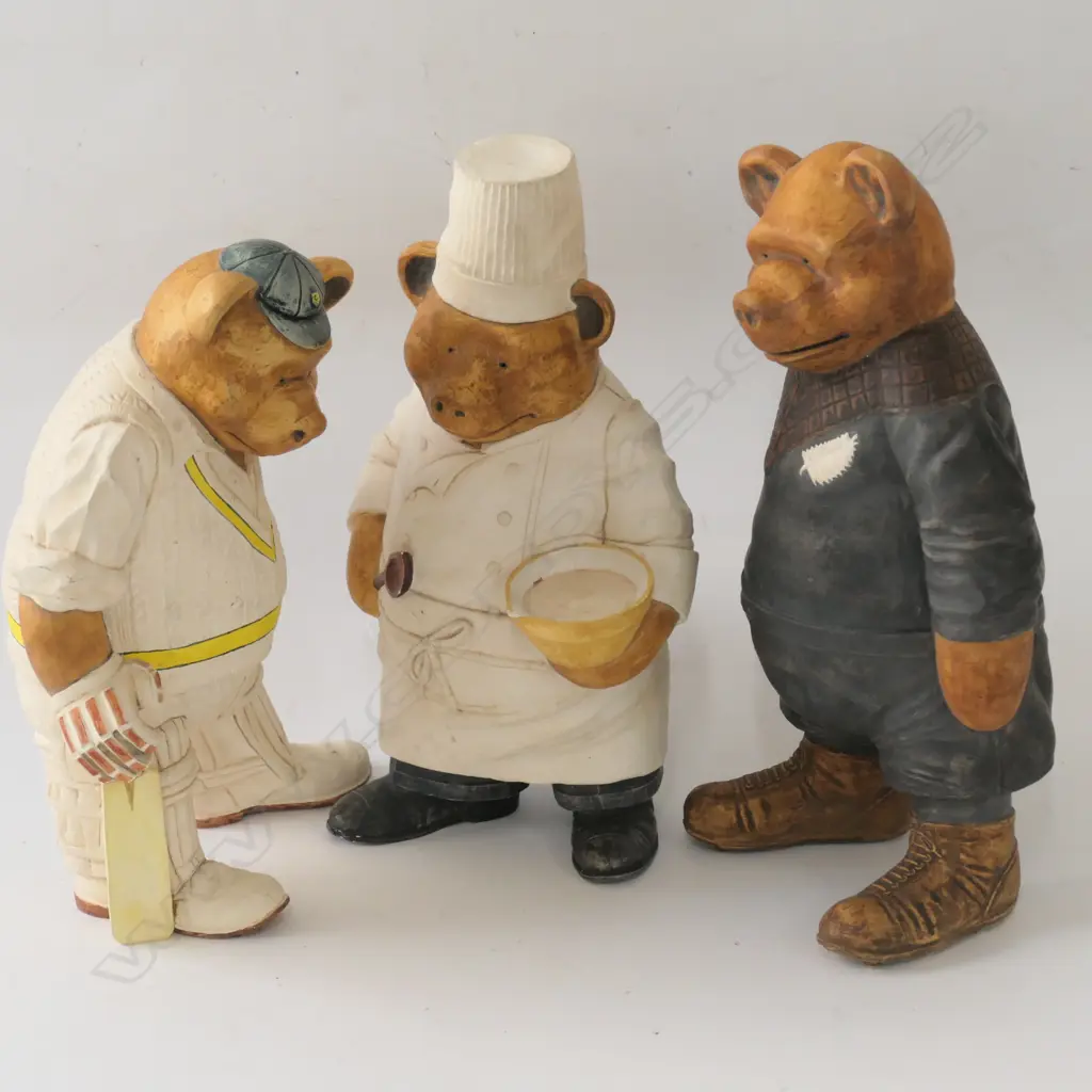 3 CERAMIC BEARS SIGNED BEVERLY AND BRIAN JONES Image 1++