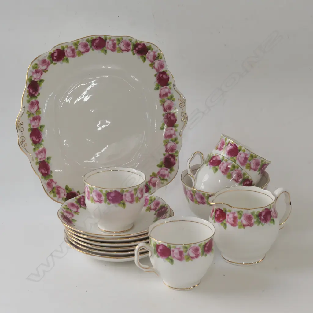 ROYAL ALBERT PART TEA SET Image 1++