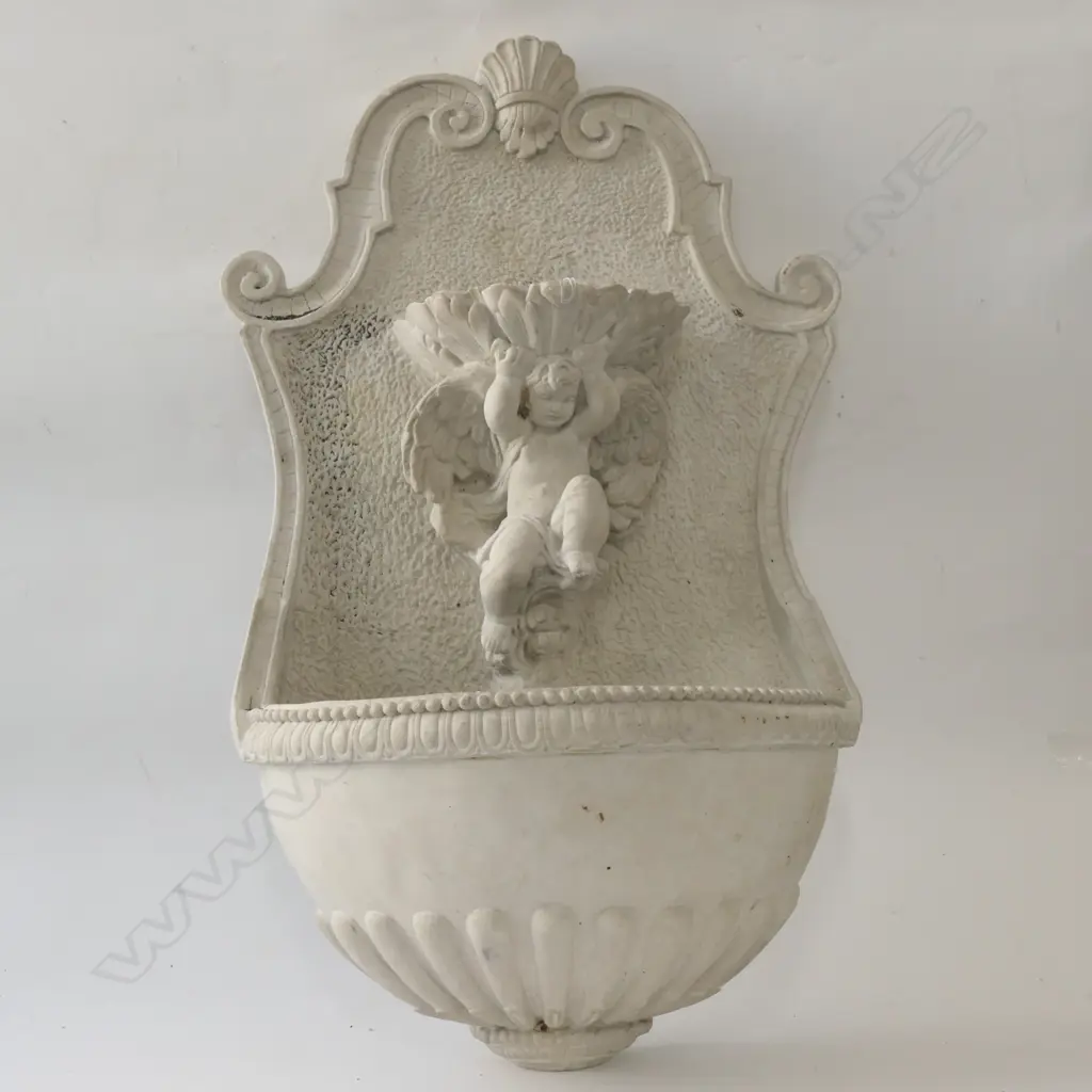 STONEWARE CAST FONT CHERUB & SHIELD BACK H.660mm Image 1++