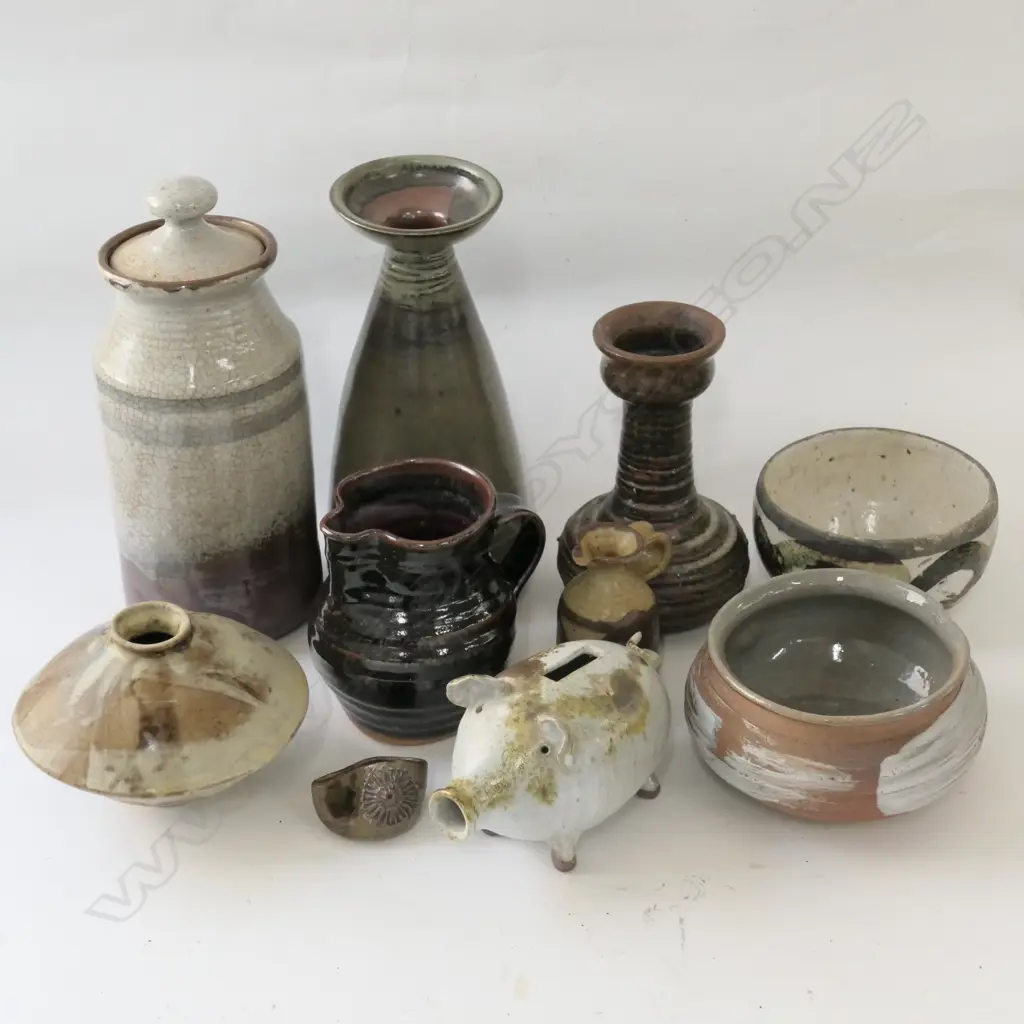 ASST NZ POTTERY INCL TENMOKU GLAZE DOMESTICWARE JUG Image 1++