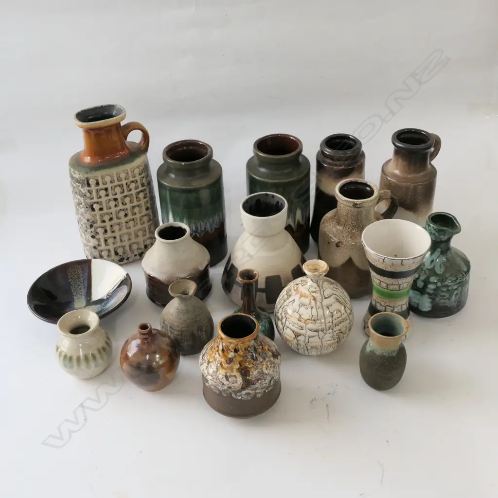 LOT ASST GERMAN POTTERY VASES ETC Image 1++