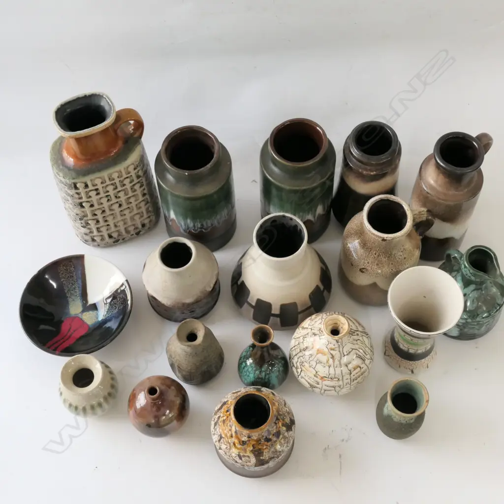 LOT ASST GERMAN POTTERY VASES ETC Image 1++