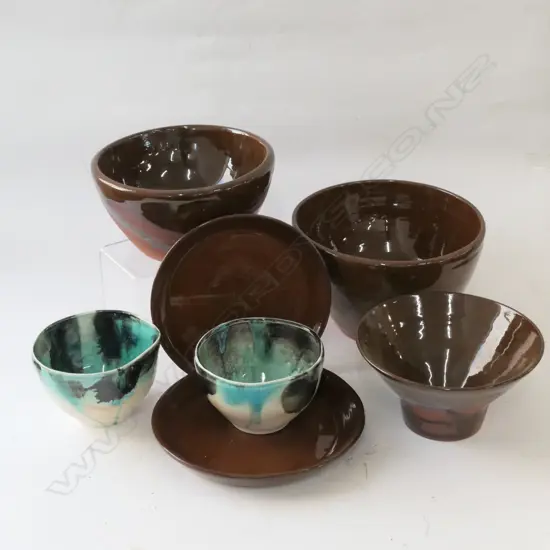 ASST NZ STUDIO POTTERY - MOSTLY MATT MCLEAN
