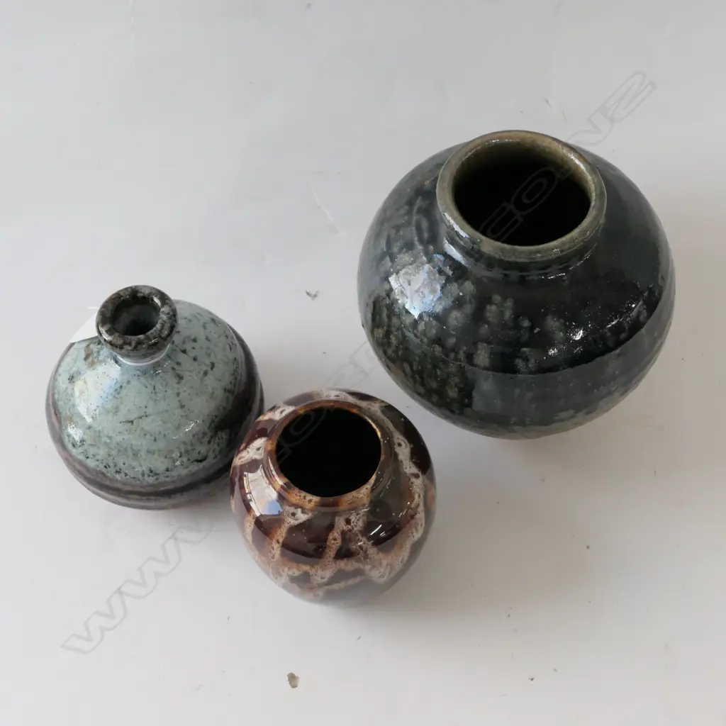 WARREN TIPPET TENMOKU / CHUN VASE + 2 OTHERS Image 1++