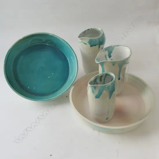 2 LARGE MATT MCLEAN POTTERY DISHES + 3 JUGS 
