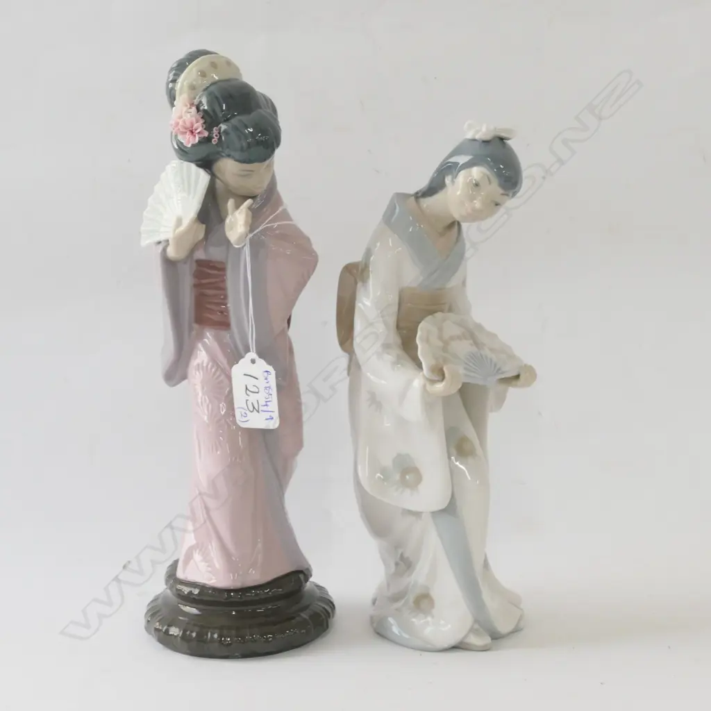 LLADRO GEISHA FIGURE + NAO FIGURE LARGEST 300MM H Image 1++