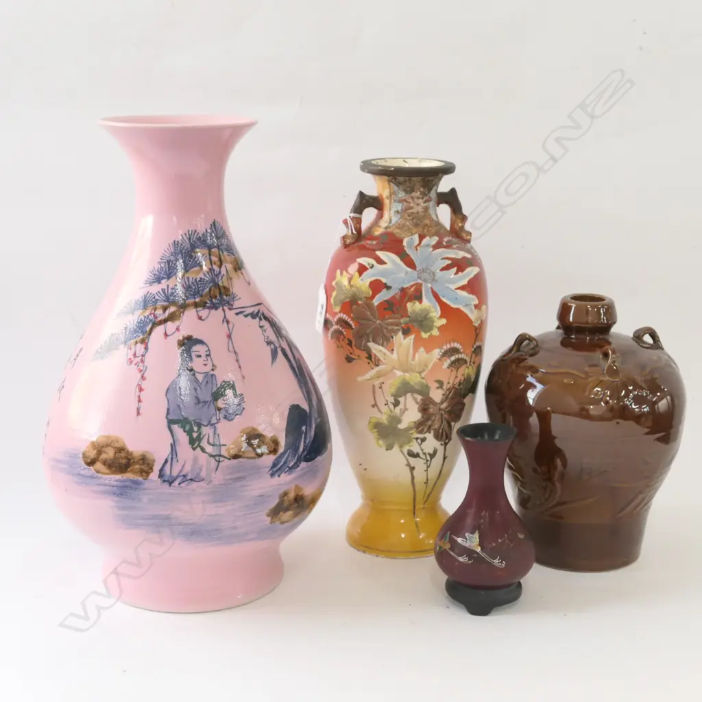SGD SATSUMA VASE + 3 OTHERS Image 1++
