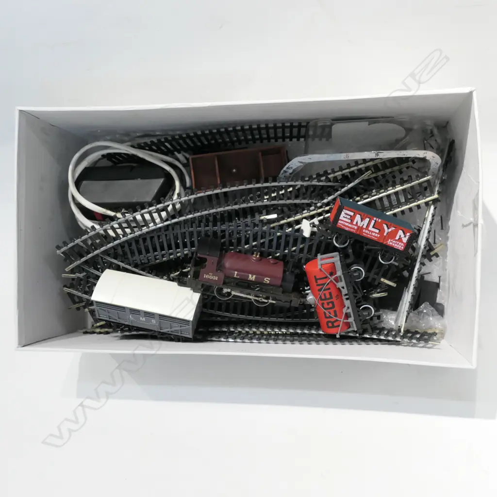 HORNBY 12VOLT TRAIN SET Image 1++