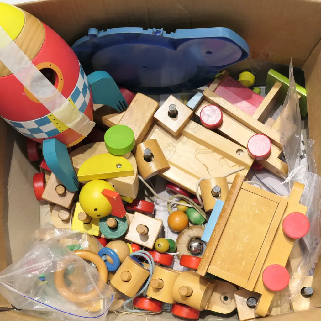 BOX LOT OF VINTAGE WOODEN TOYS ETC. Image 1++