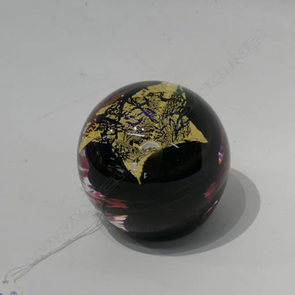 GARRY NASH PAPERWEIGHT W/ PRESENTATION ETCHING SGD '96 H. 70MM Image 1++