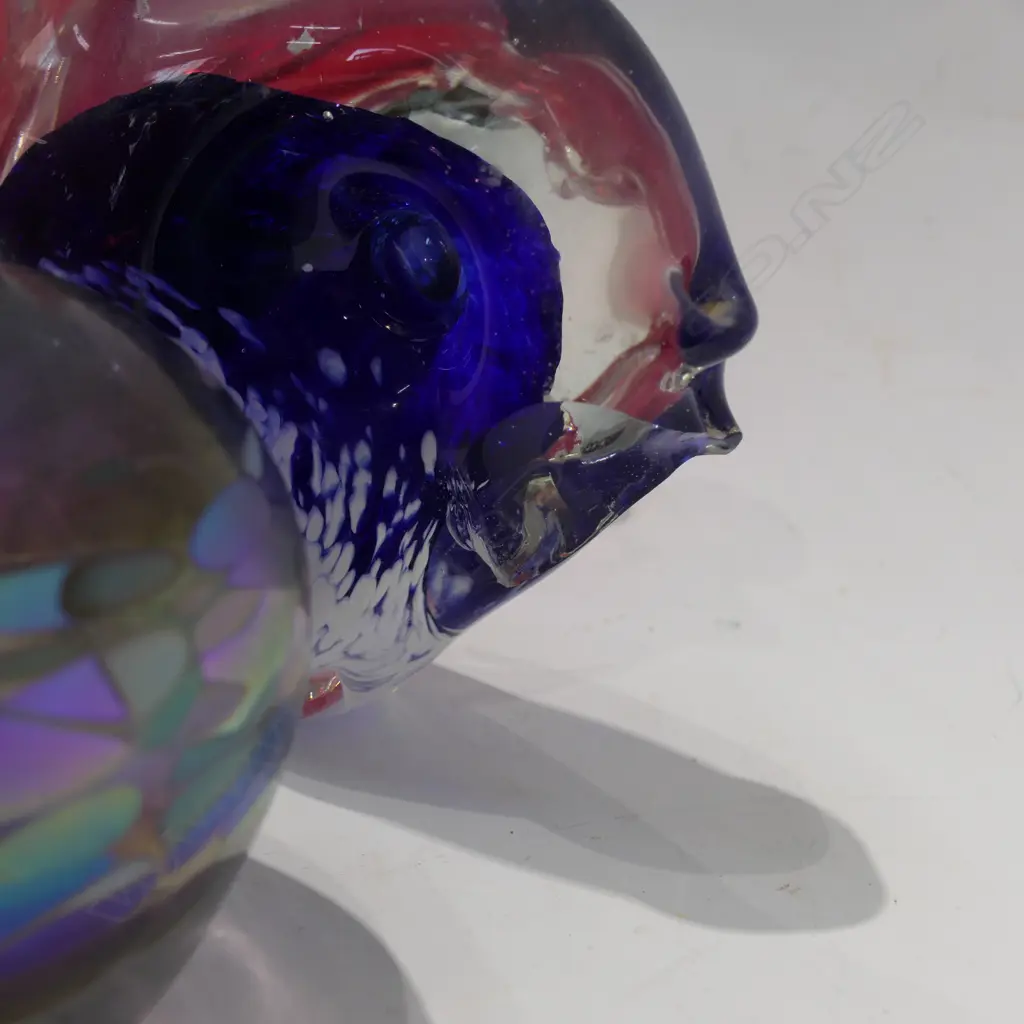 4 COLOURED ART GLASS PCES HOKITIKA KIWI MURANO AND FISH AF CHIPPED Image 1++