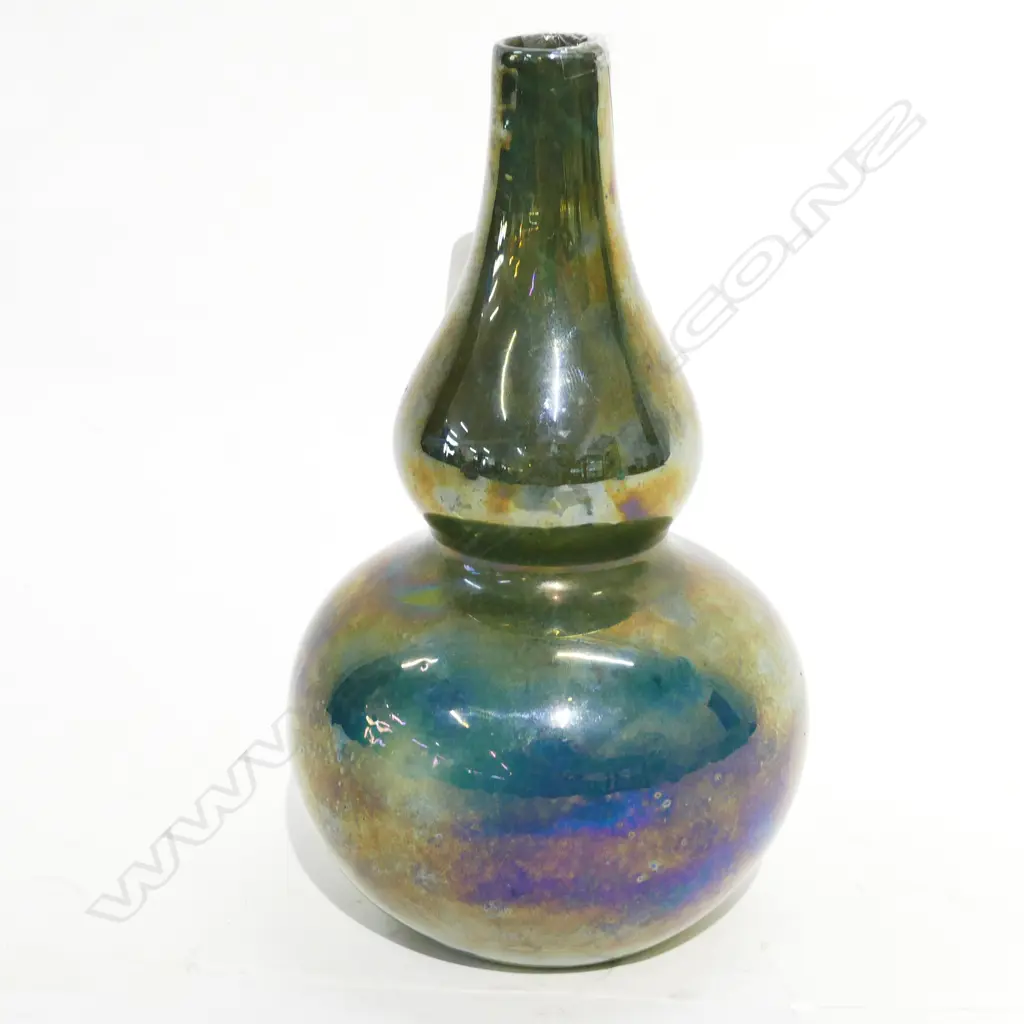 RARE ROYAL DOULTON TITANIAN VASE Image 1++