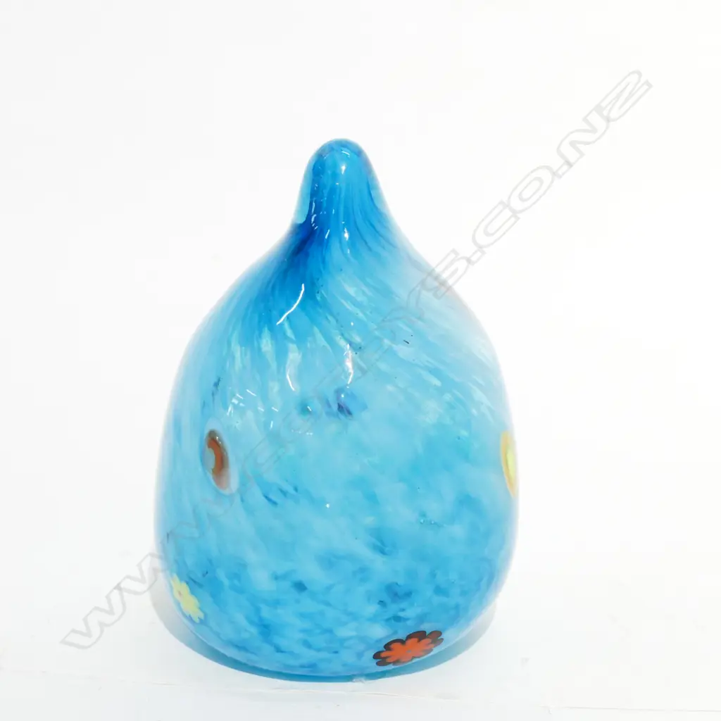 GARRY NASH- PAPERWEIGHT SIGNED  Image 1++